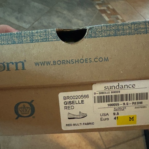 Born Shoe Womens 9.5 Red Giselle Aztec Southwestern Tribal Comfort Slip On New - Picture 7 of 7